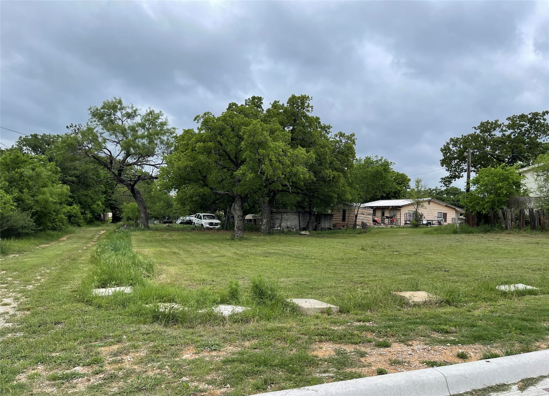 916 W Moss Street Eastland TX 76448