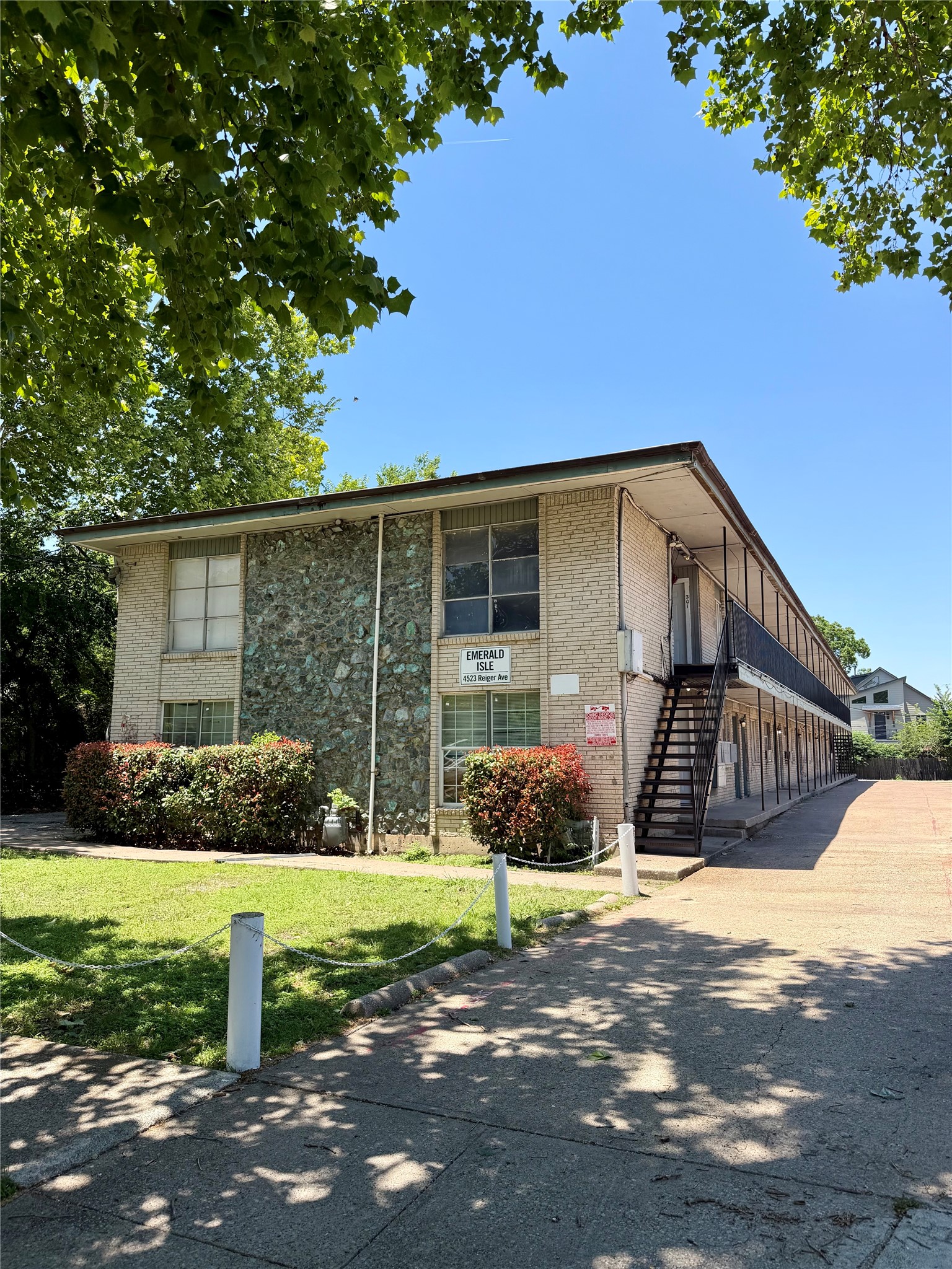 4523-4601 Reiger Avenue Dallas TX 75246