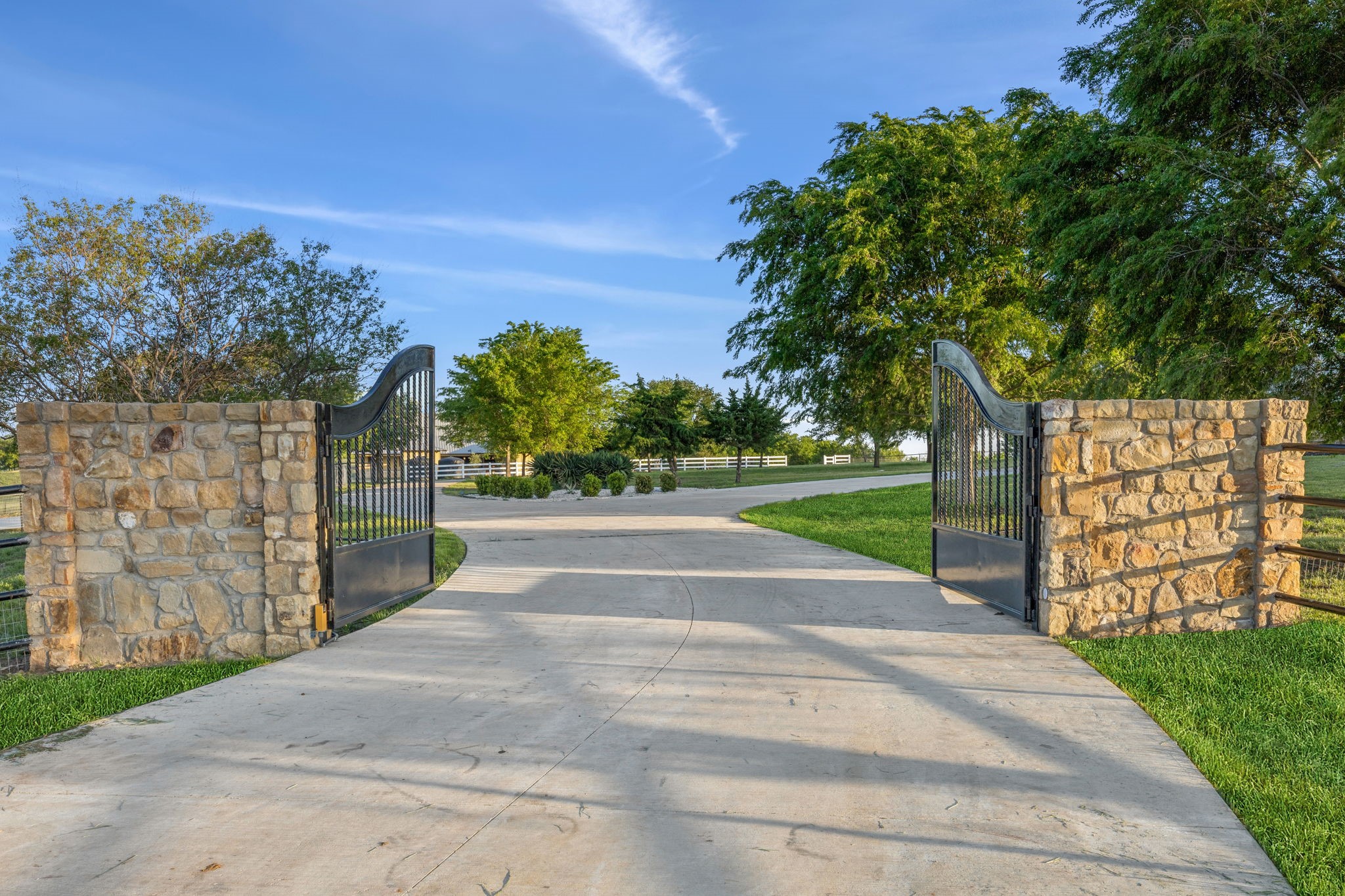 1516 Sunrise Drive Sanger TX 76266