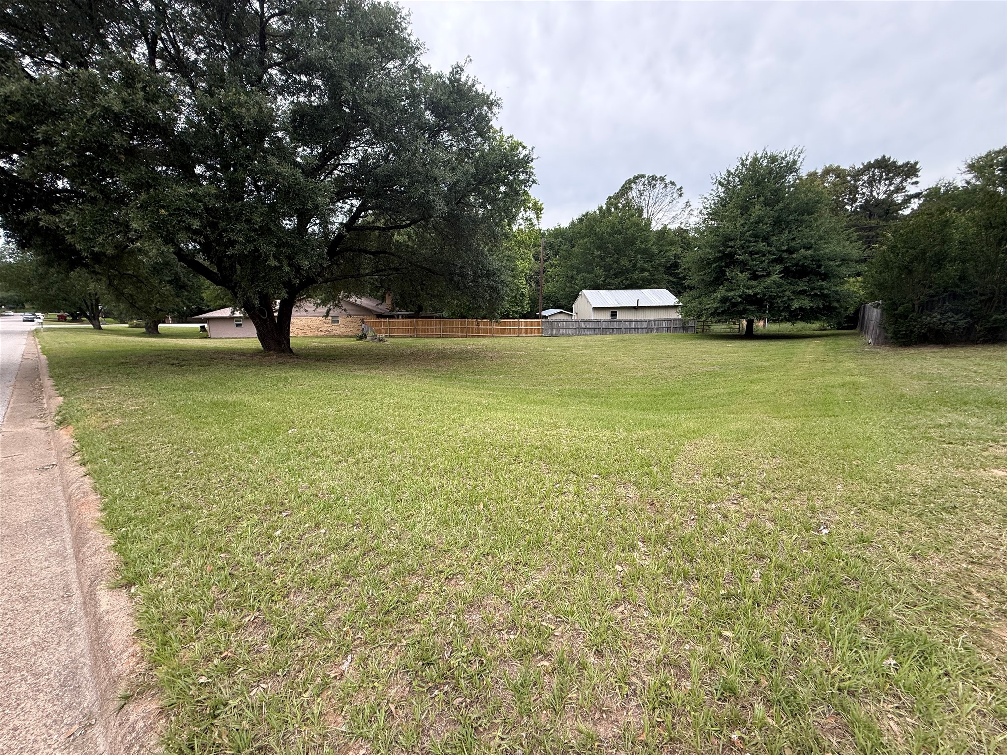 3303 Bogota Street Athens TX 75752