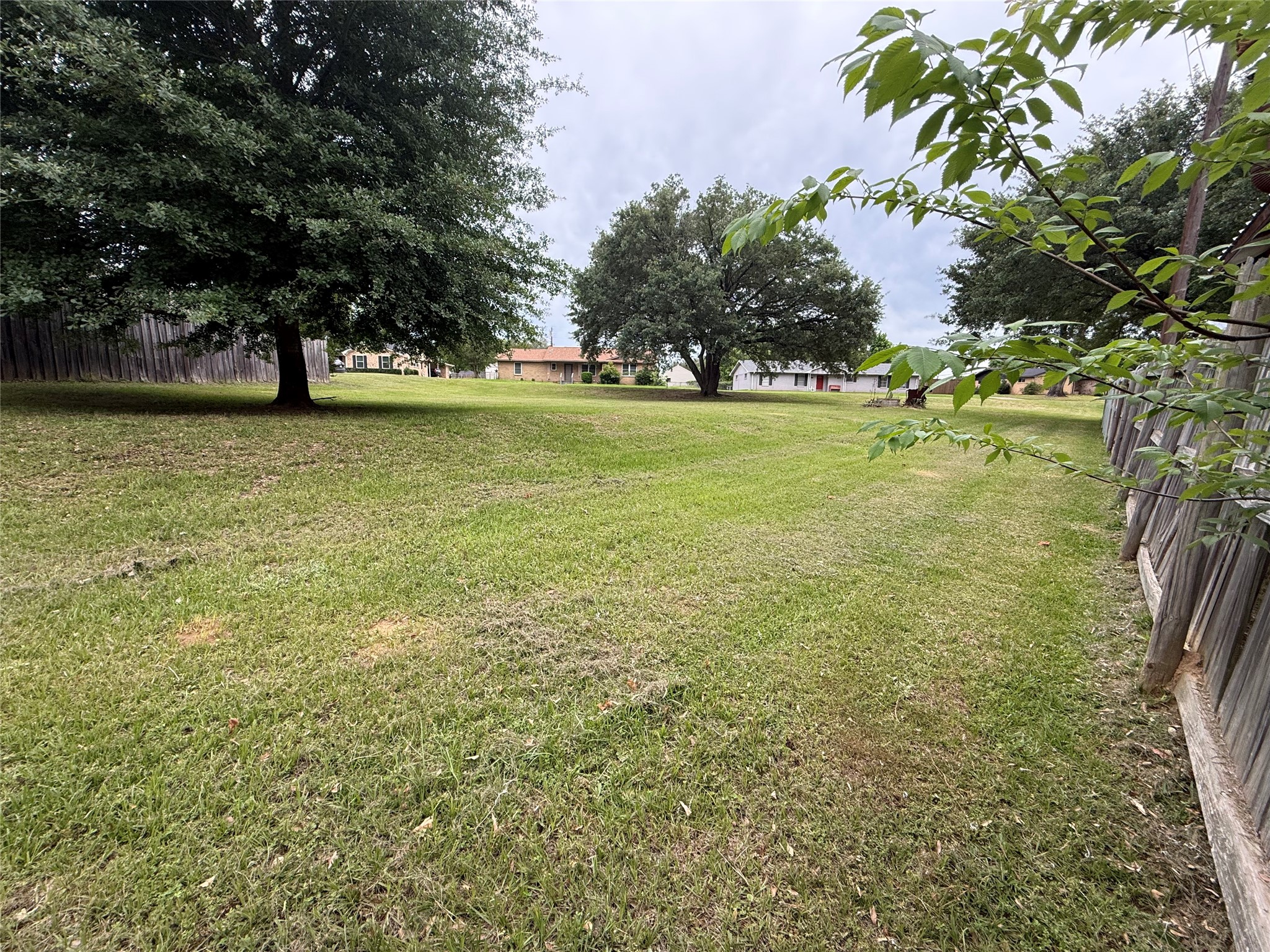 3303 Bogota Street Athens TX 75752