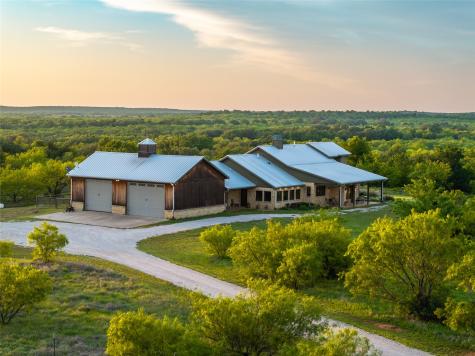 470 County Road 164 Eastland TX 76448