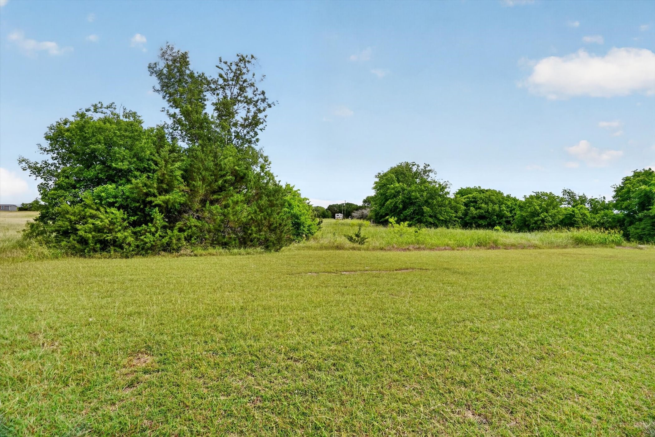 Tbd Hcr 195 Blum TX 76627