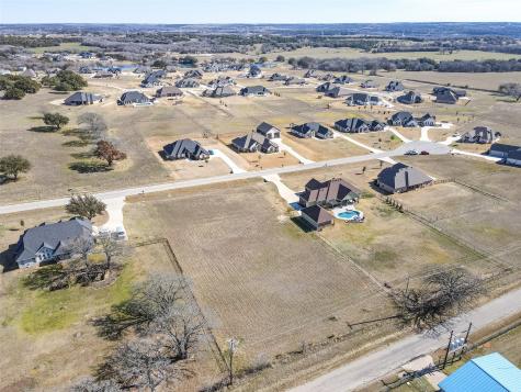 209 Maverick Court Granbury TX 76049