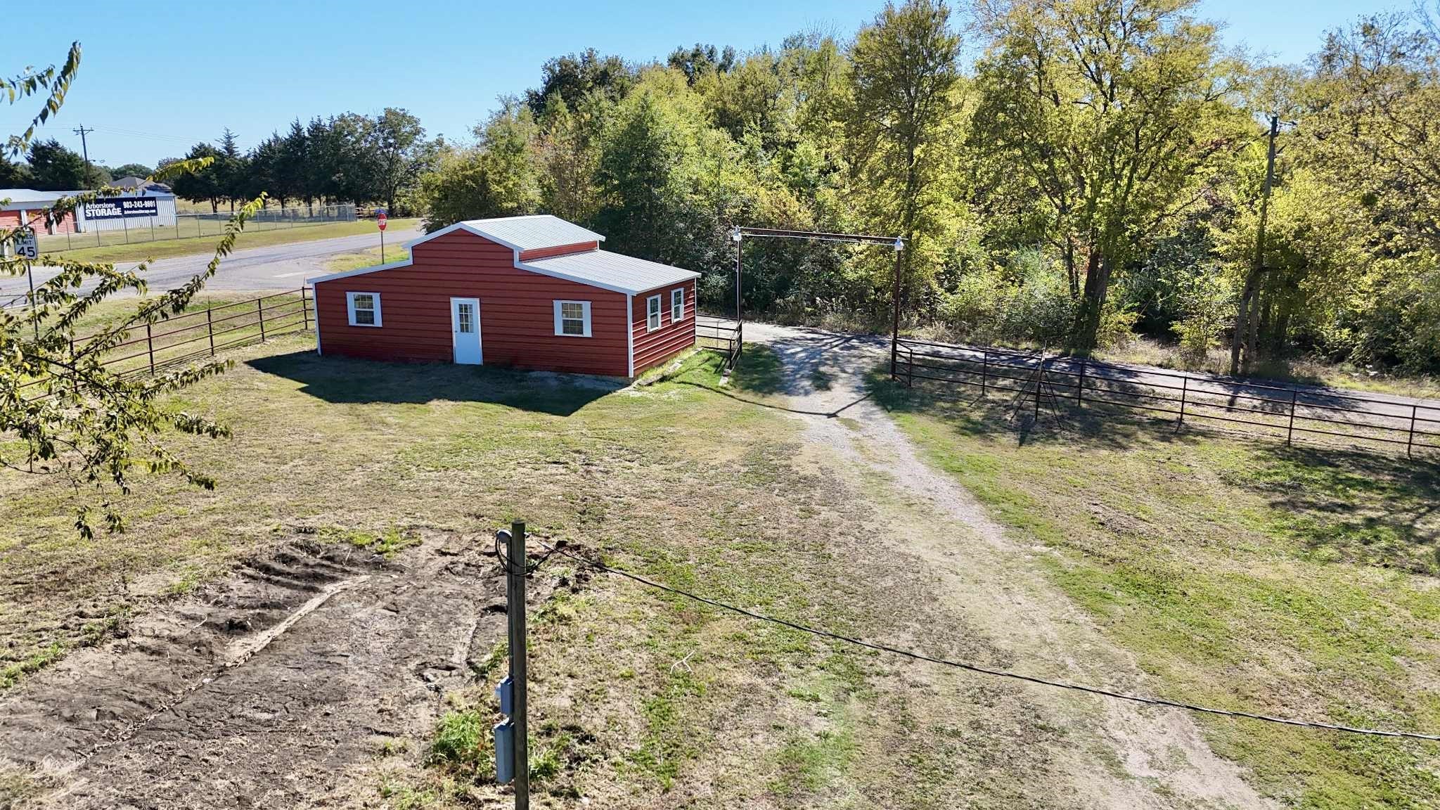 102 Rs County Road 1622 Lone Oak TX 75453