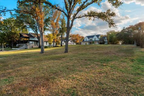 656 Enchanted Isles Drive Mabank TX 75156