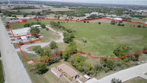 676 W Audie Murphy Parkway Farmersville TX 75442