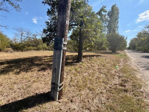 1814 Division Street Commerce TX 75428