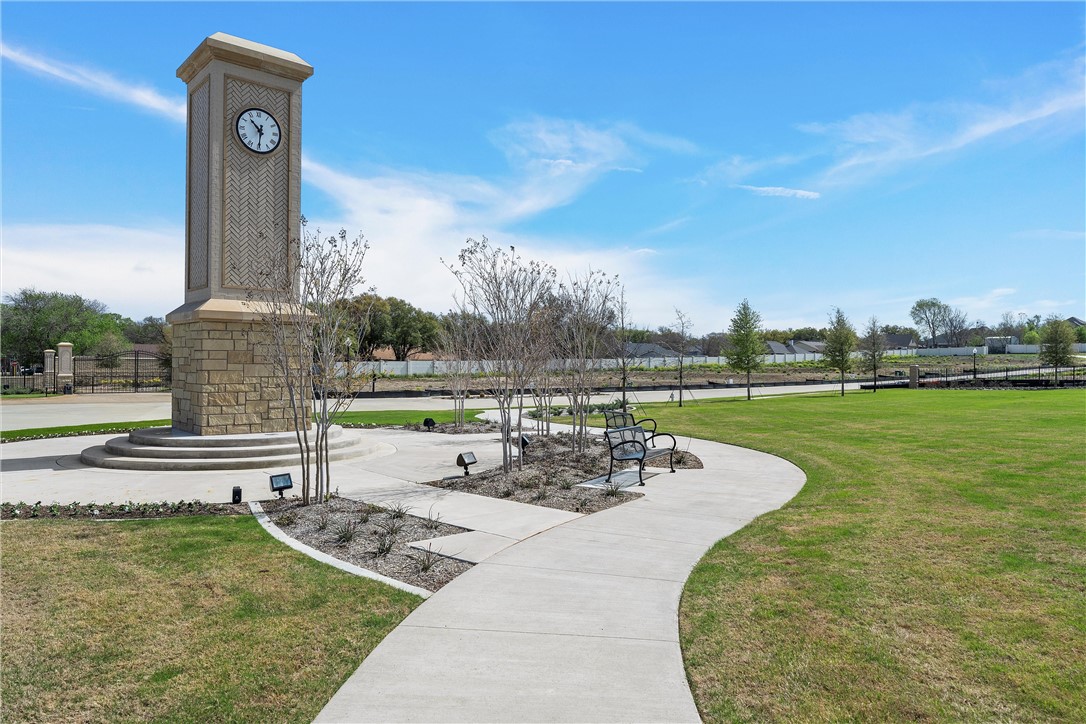 33 Pinehurst Drive Woodway TX 76712