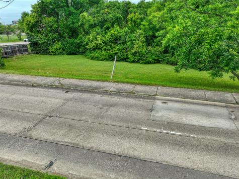 225 E Laureland Road Dallas TX 75241
