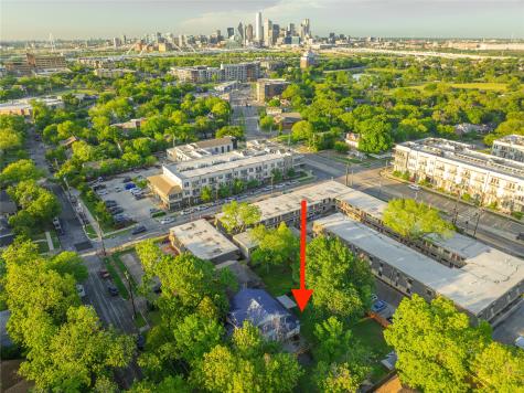 820 Elsbeth Street Dallas TX 75208