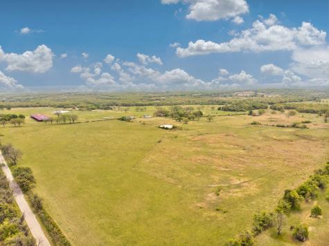 433 County Road 3940 Poolville TX 76487