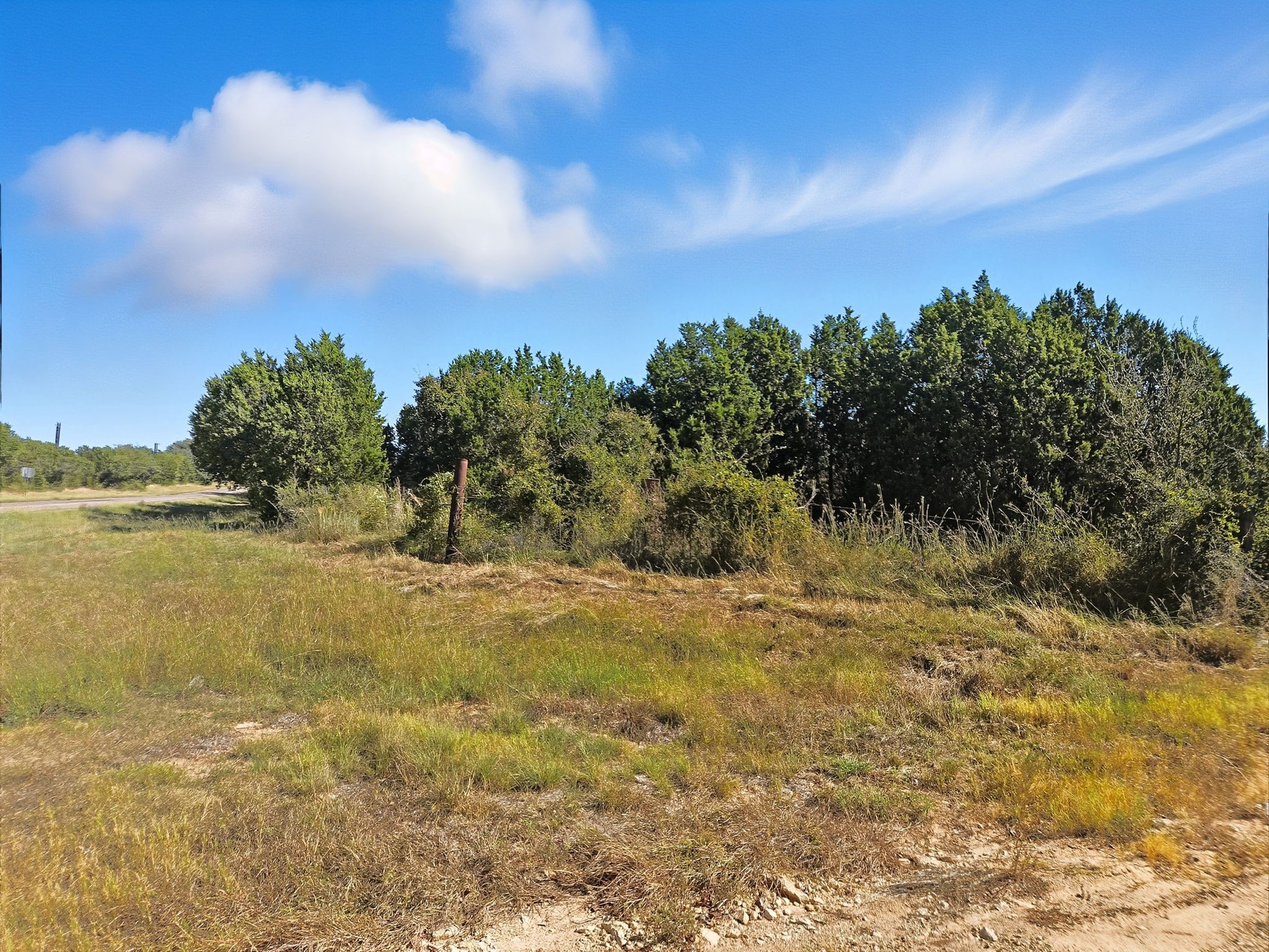 5698 County Road 102 Purmela TX 76566