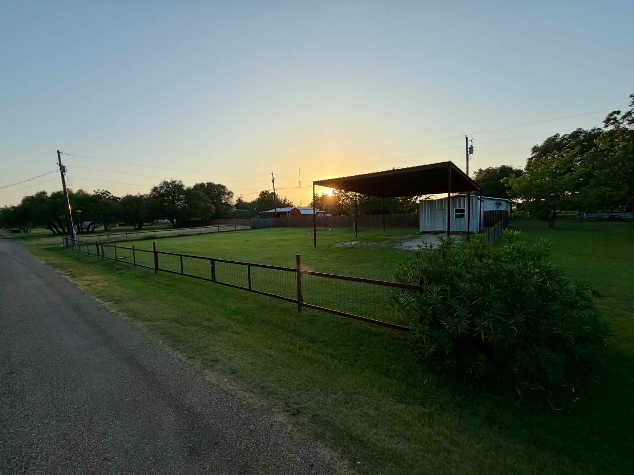 367 Cr 1627 Clifton TX 76634
