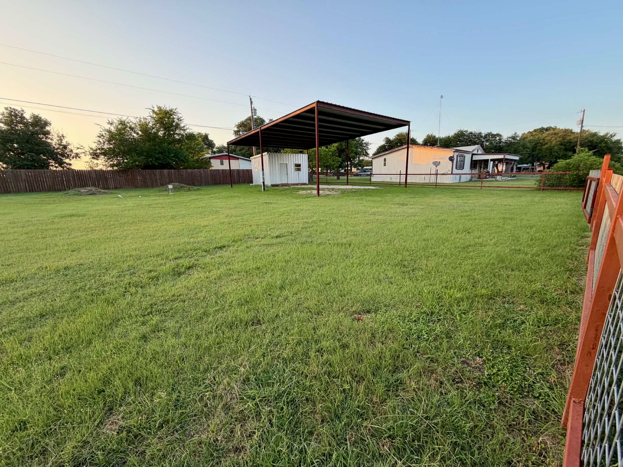 367 Cr 1627 Clifton TX 76634