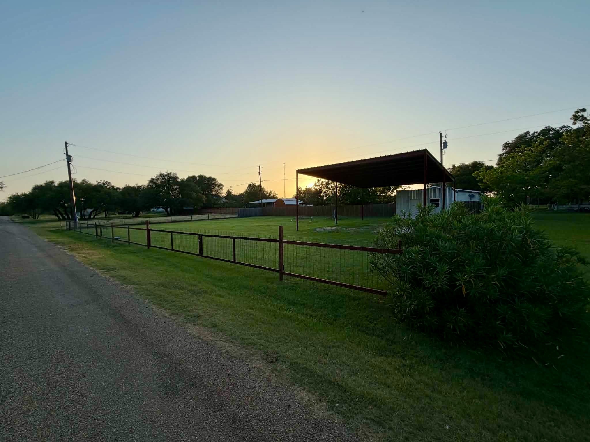 367 Cr 1627 Clifton TX 76634