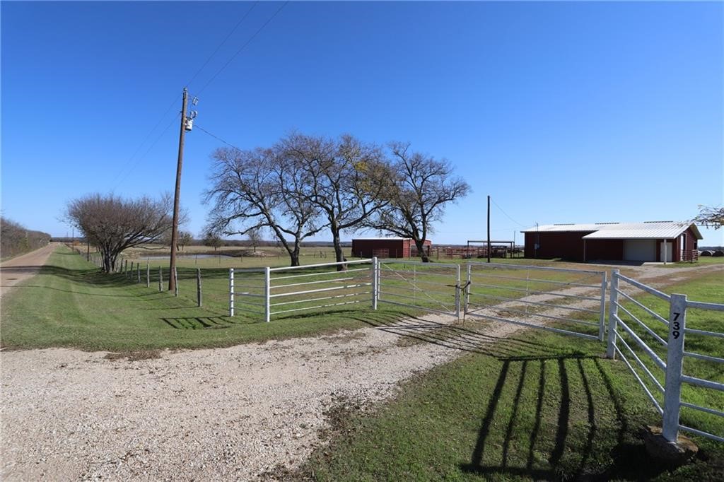 739 Willow Branch Road Mcgregor TX 76657
