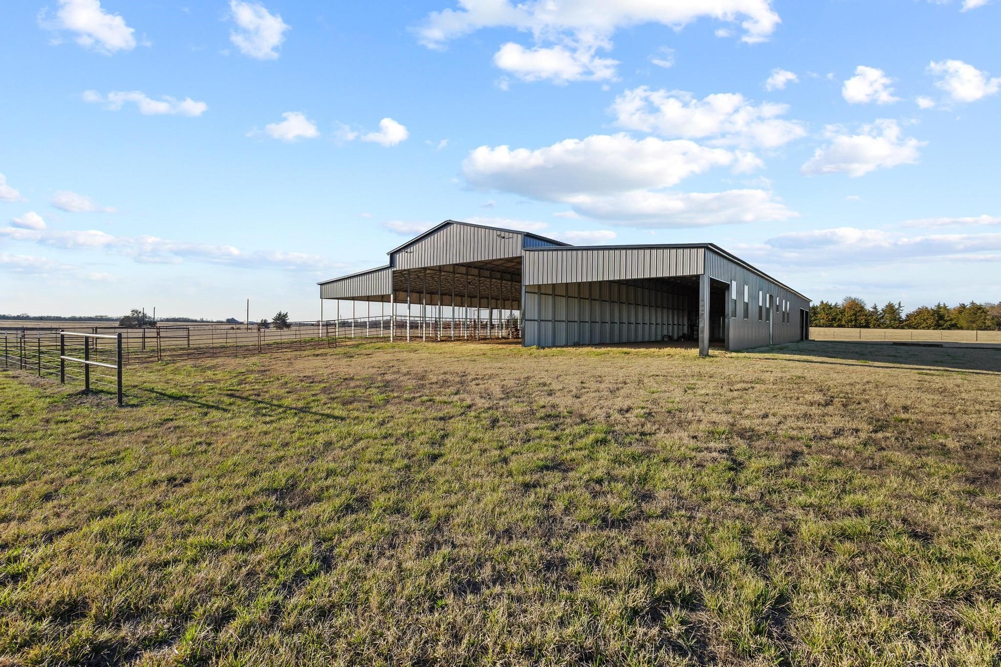 2477 County Road 23110 Paris TX 75460