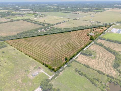 1855 County Road 4935 Trenton TX 75490