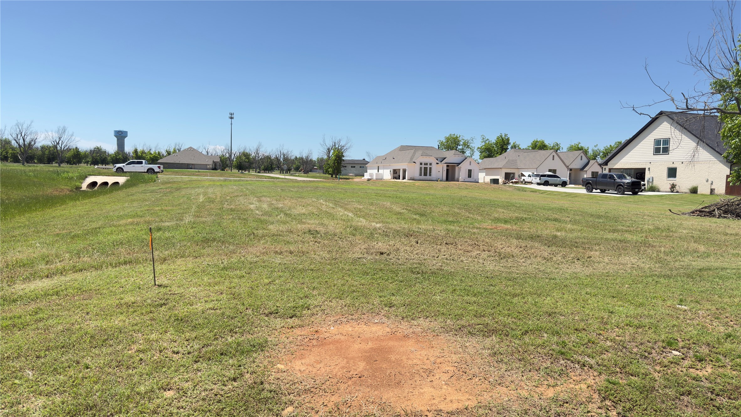 2201 Middlewood Circle Granbury TX 76049