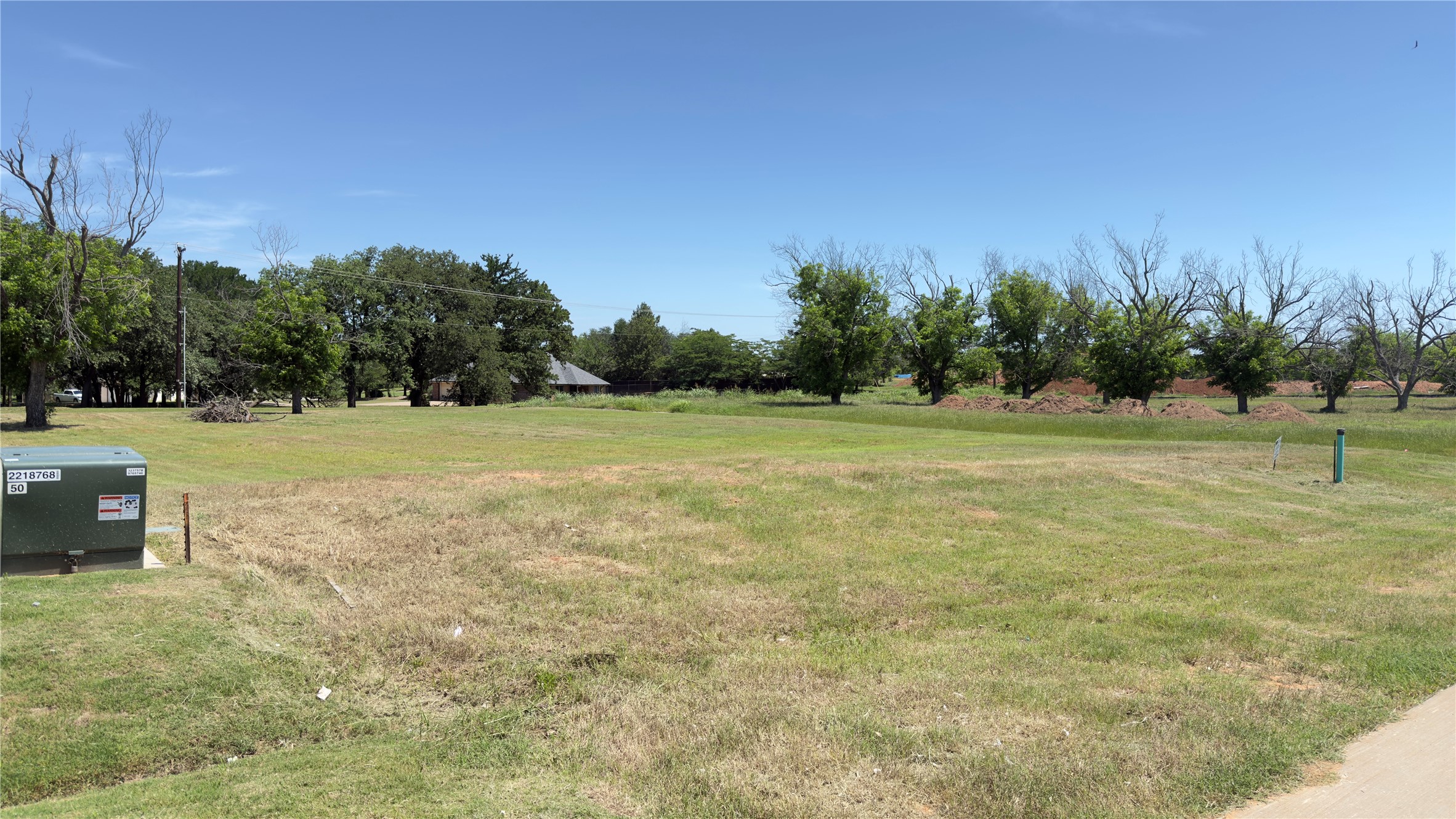 2201 Middlewood Circle Granbury TX 76049