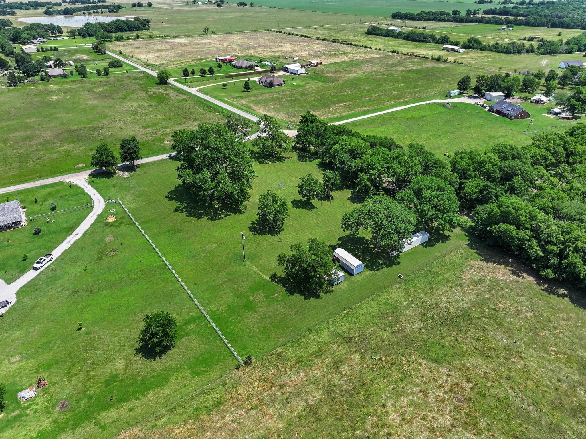 652 County Road 2850 Honey Grove TX 75446