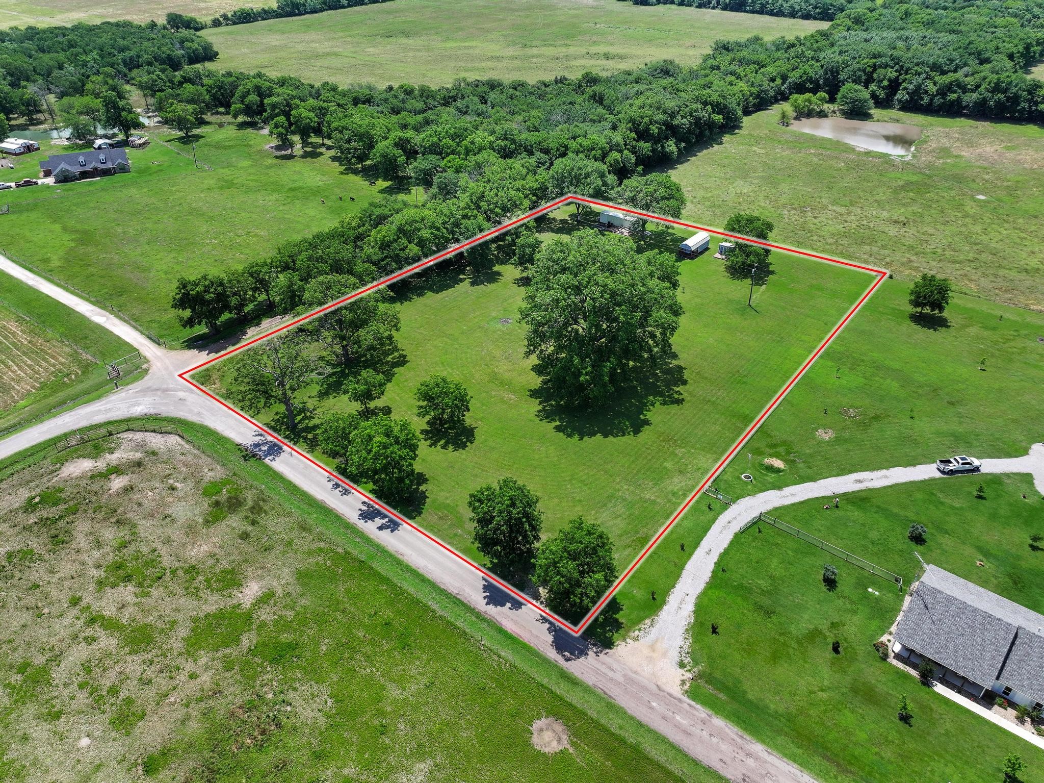 652 County Road 2850 Honey Grove TX 75446