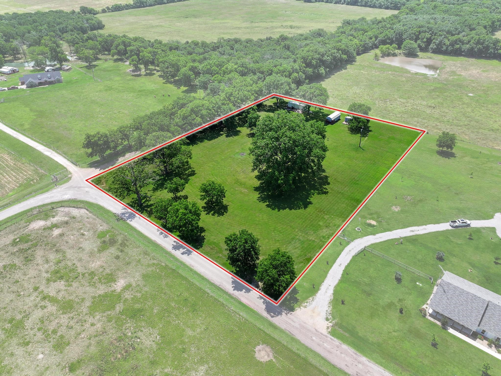 652 County Road 2850 Honey Grove TX 75446