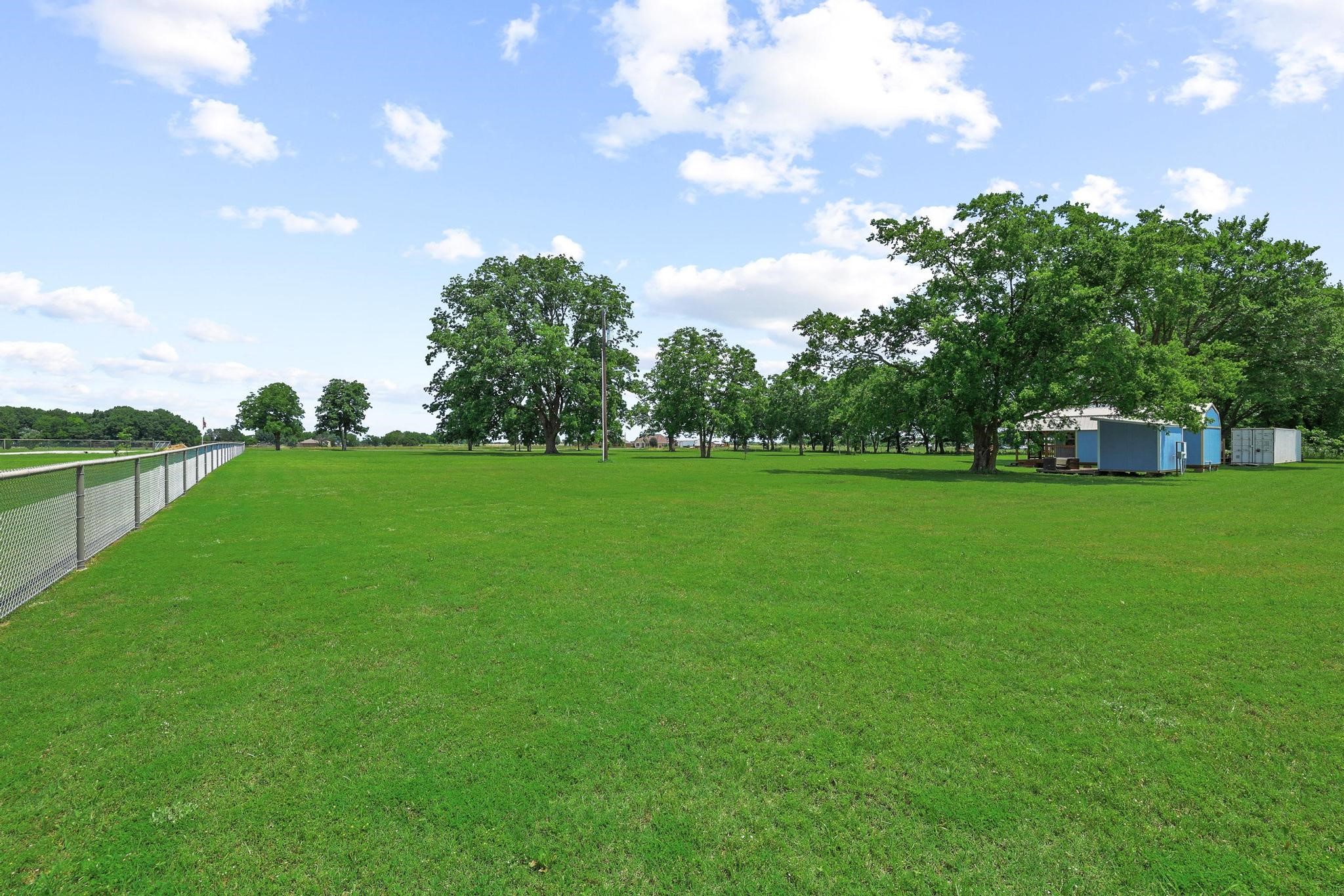 652 County Road 2850 Honey Grove TX 75446