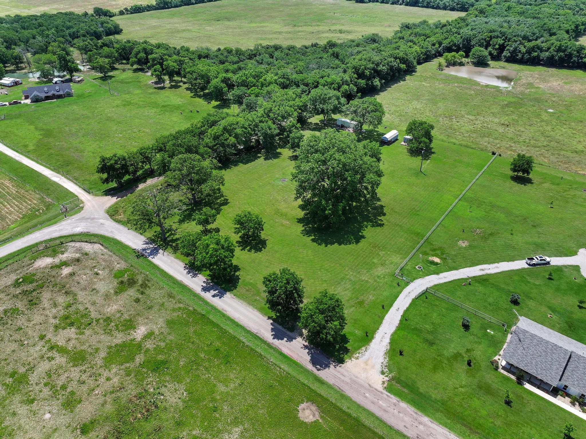 652 County Road 2850 Honey Grove TX 75446