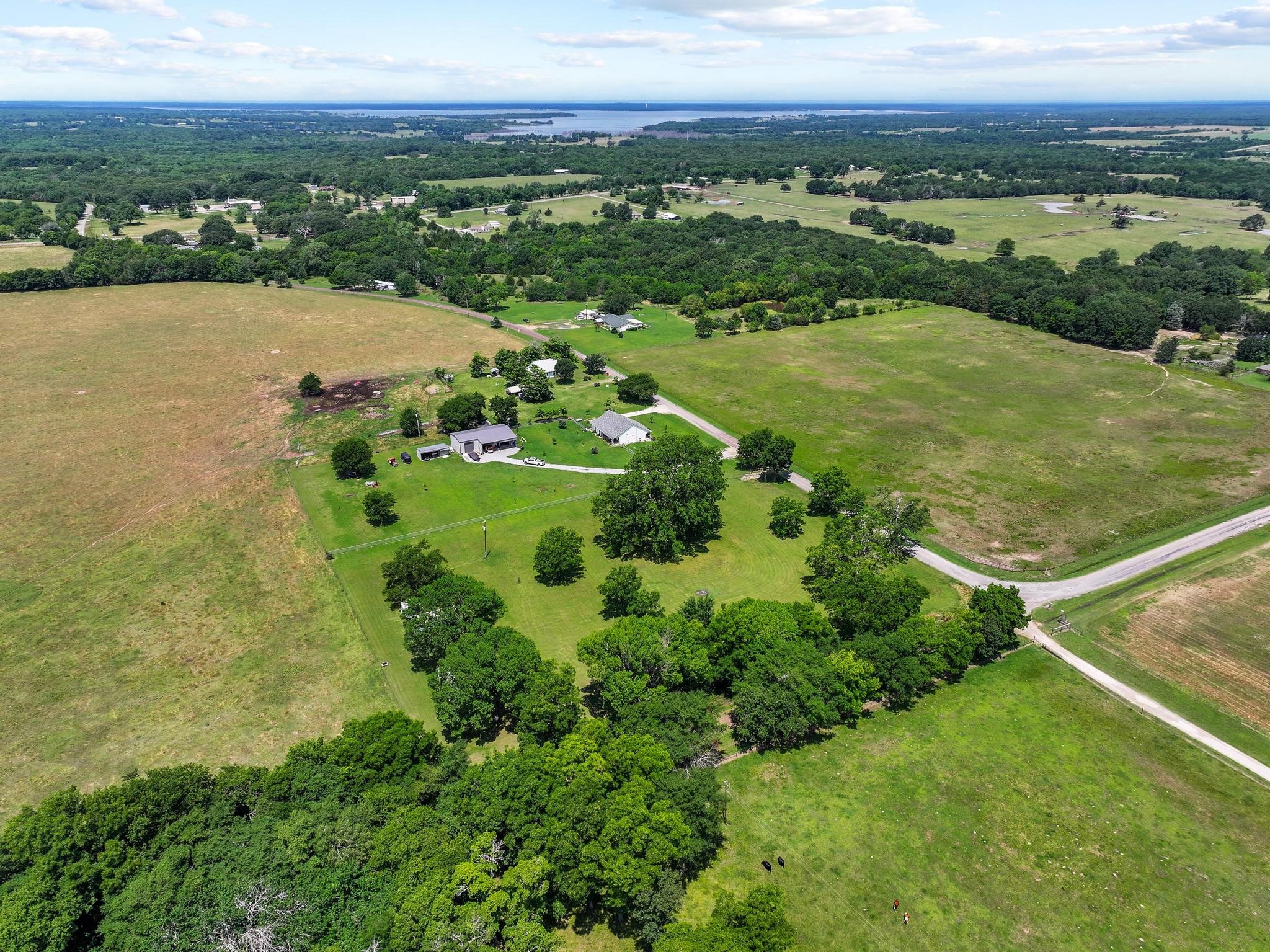 652 County Road 2850 Honey Grove TX 75446
