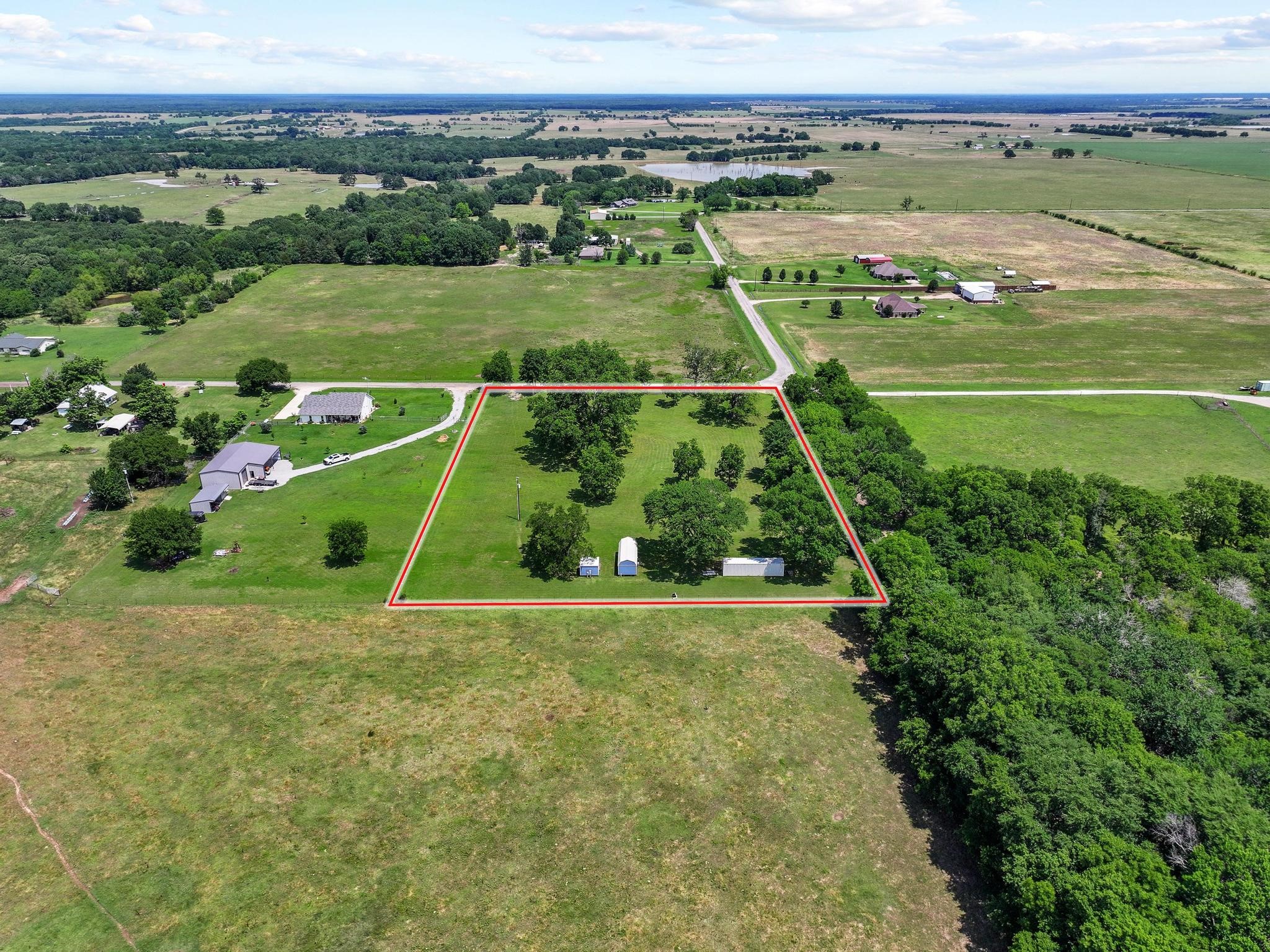 652 County Road 2850 Honey Grove TX 75446