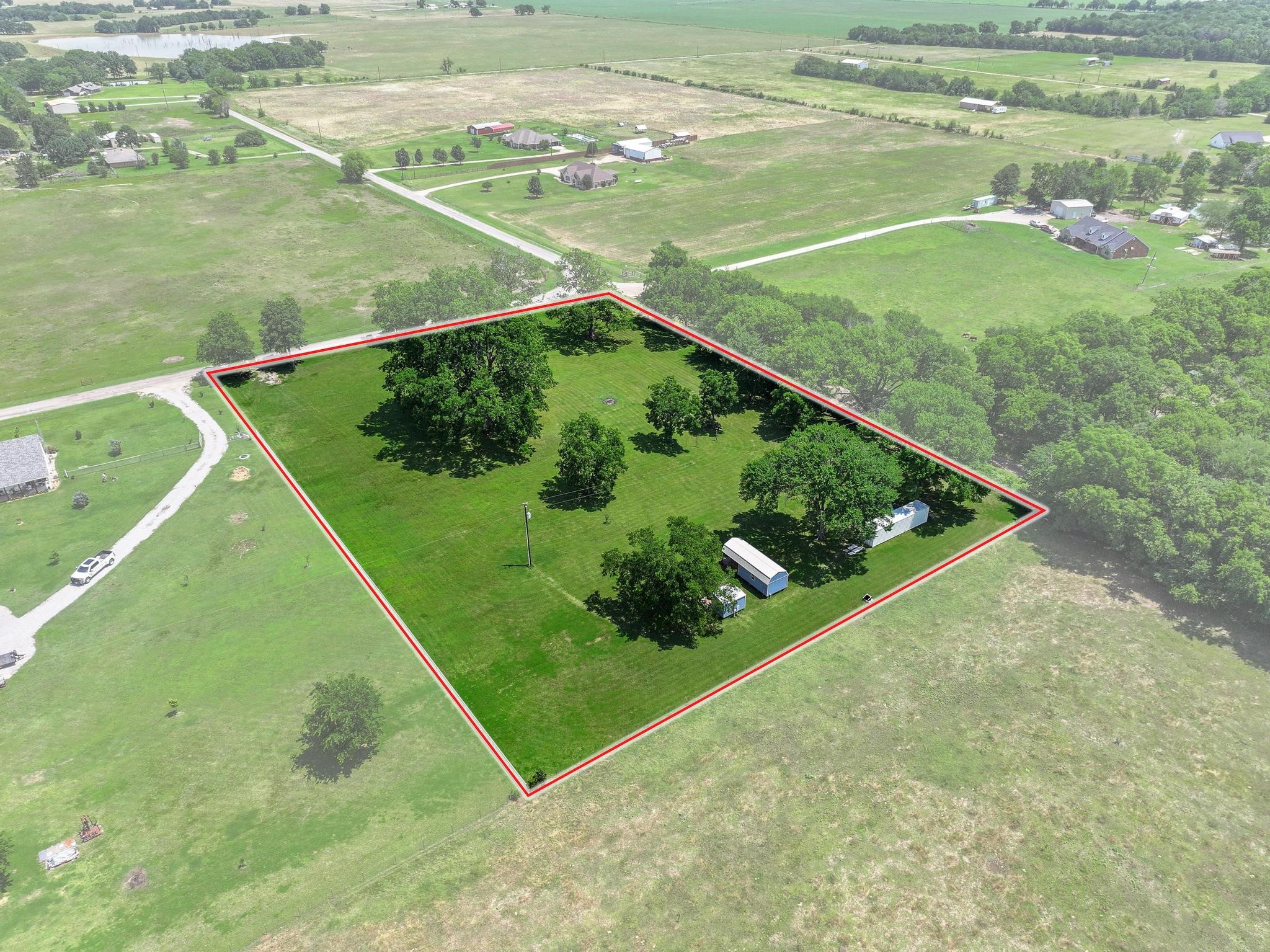 652 County Road 2850 Honey Grove TX 75446