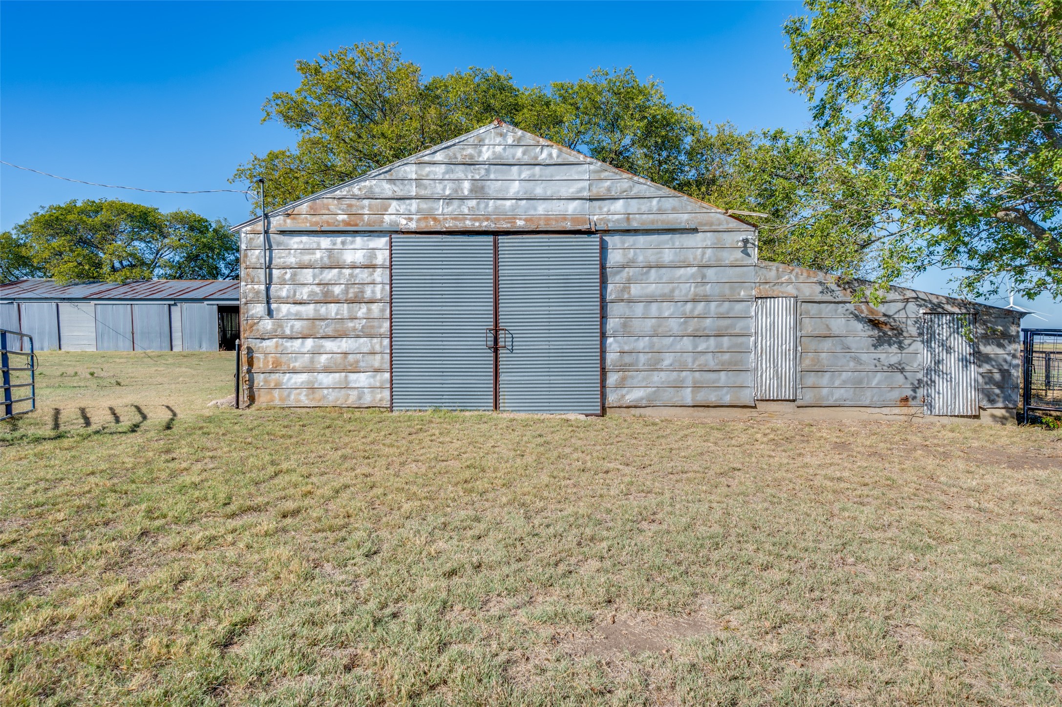1332 County Road 423 Muenster TX 76252