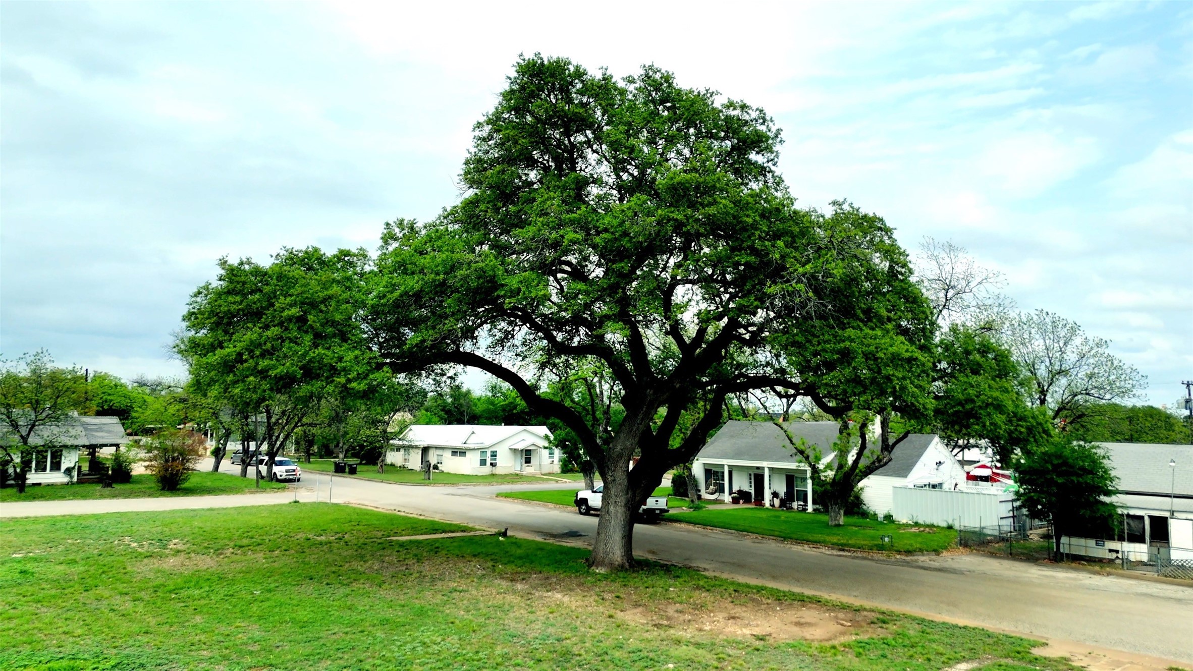 1304 S High Street Brady TX 76825