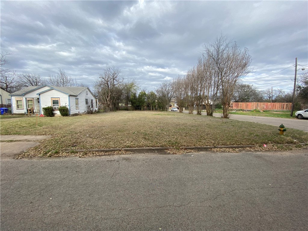 1701 N 13th Street Waco TX 76707