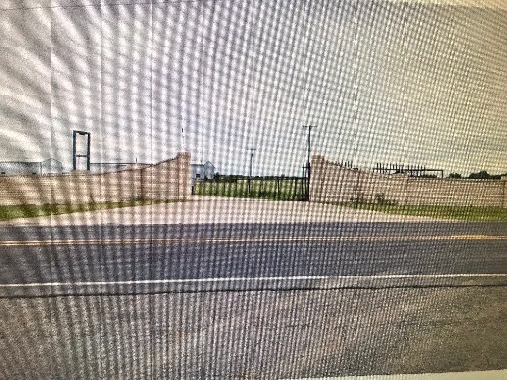 22534 State Highway 56 Southmayd TX 76273