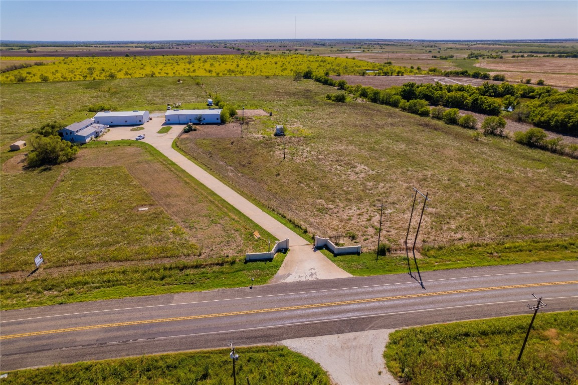 22534 State Highway 56 Southmayd TX 76273