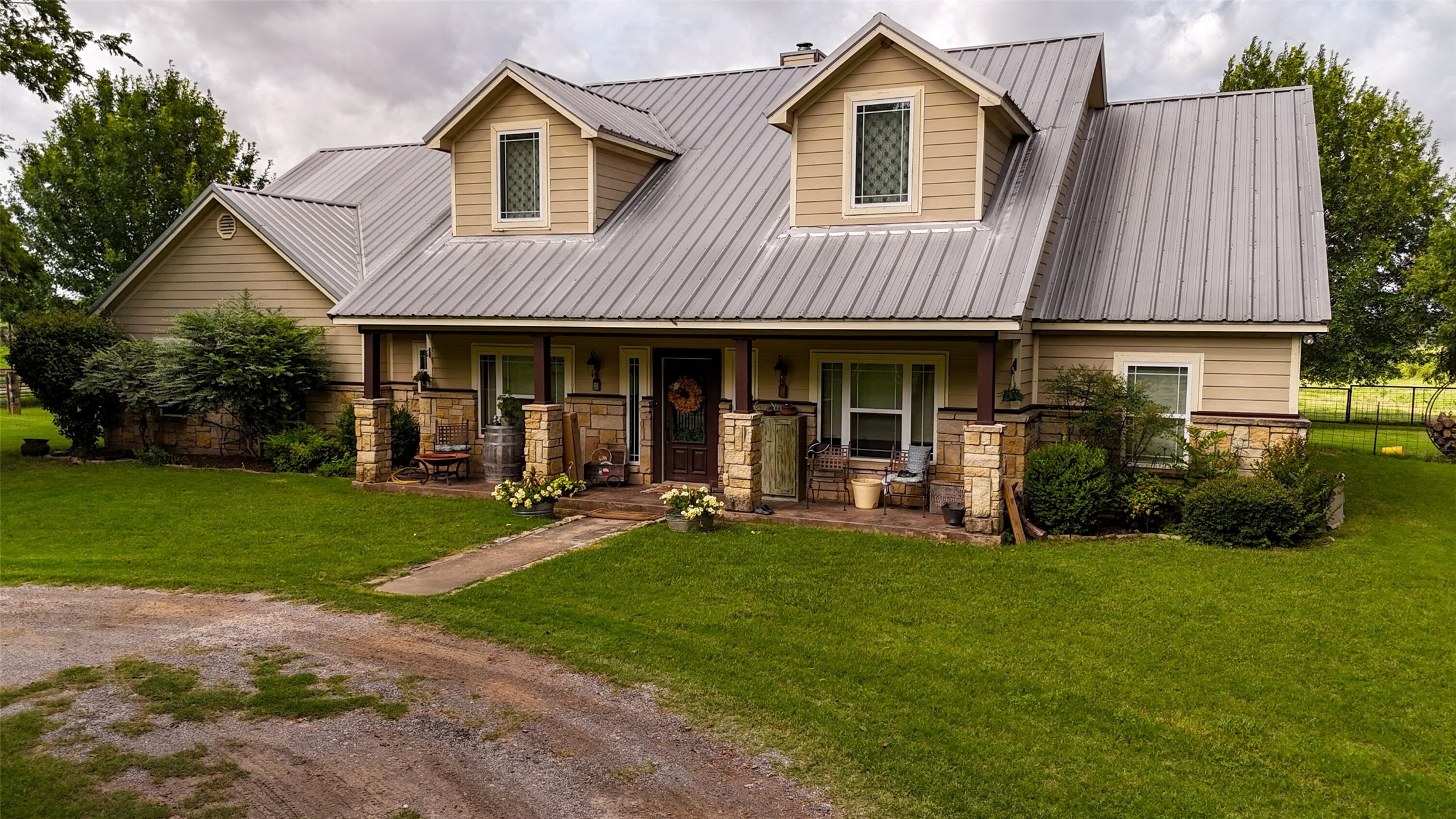415 State Highway 174 Blum TX 76627