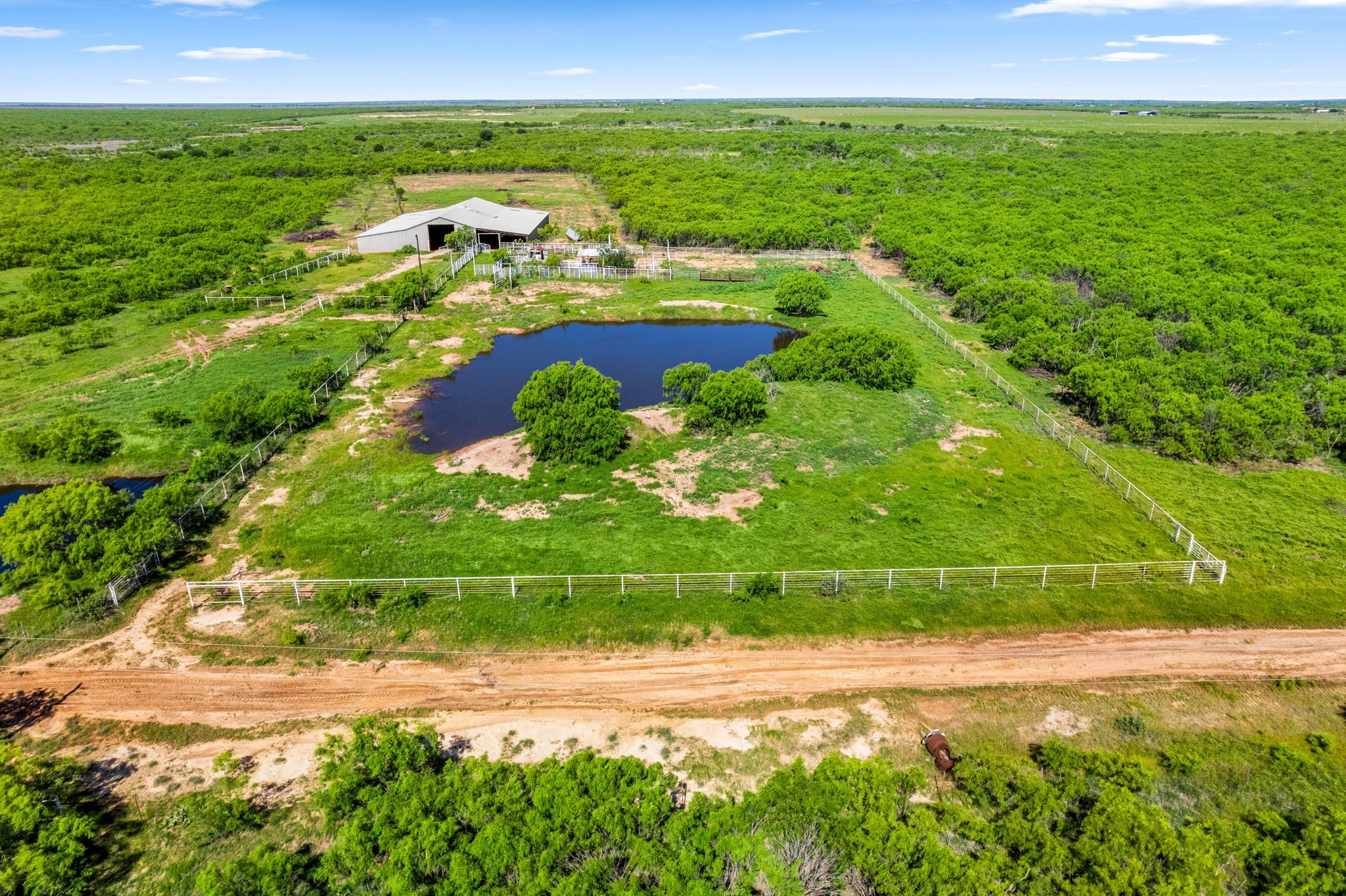 6213 Headquarters Road Iowa Park TX 76367
