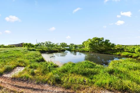 6213 Headquarters Road Iowa Park TX 76367