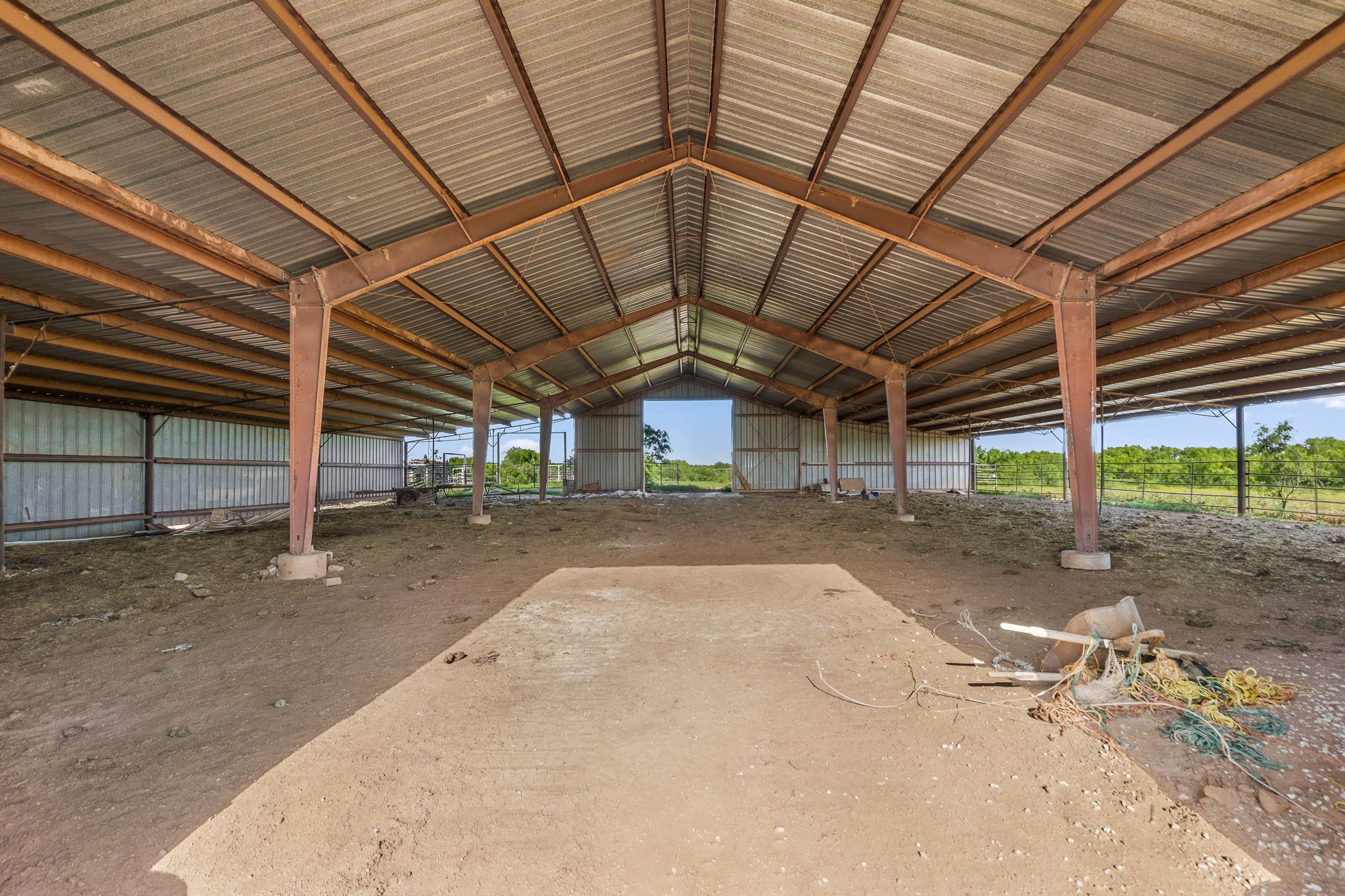 6213 Headquarters Road Iowa Park TX 76367