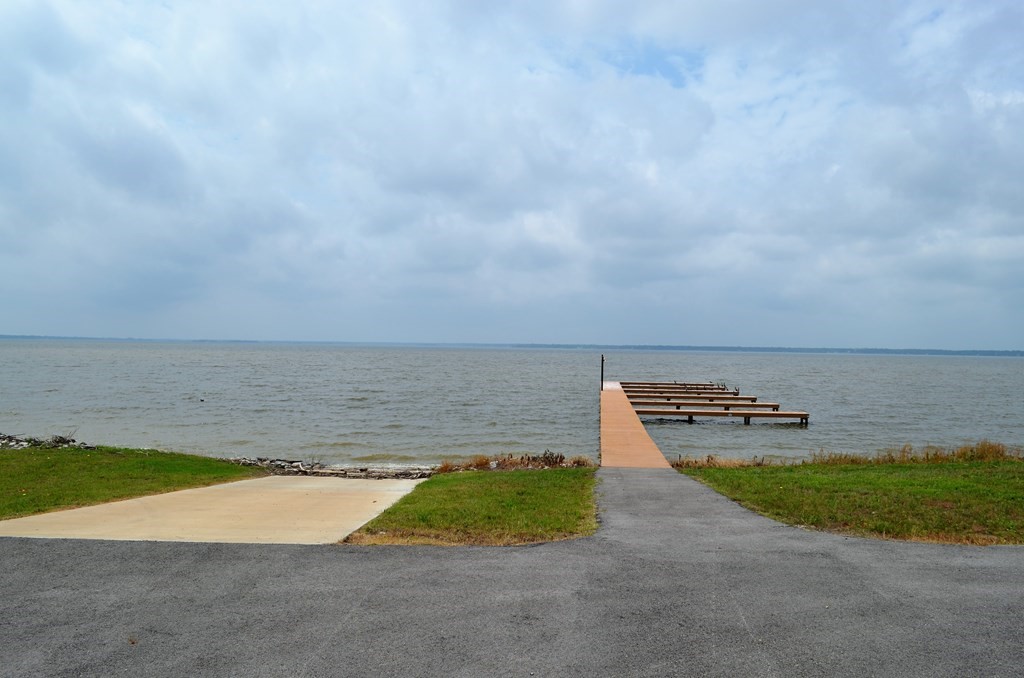 551 Shoreline Drive Mabank TX 75143