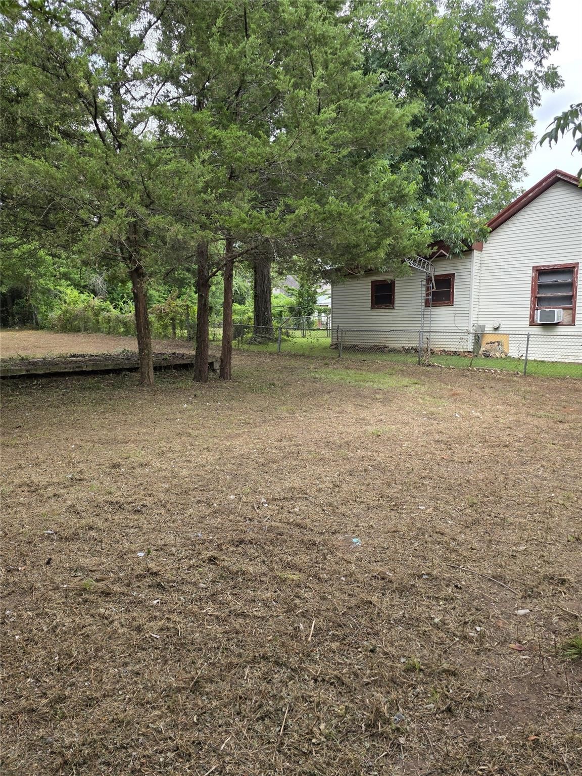 816 N Cottage Avenue Palestine TX 75801