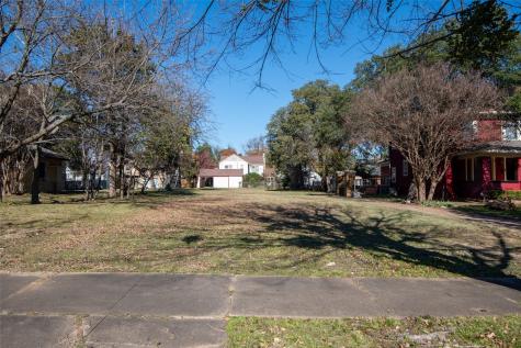 1123 W Sears Street Denison TX 75020