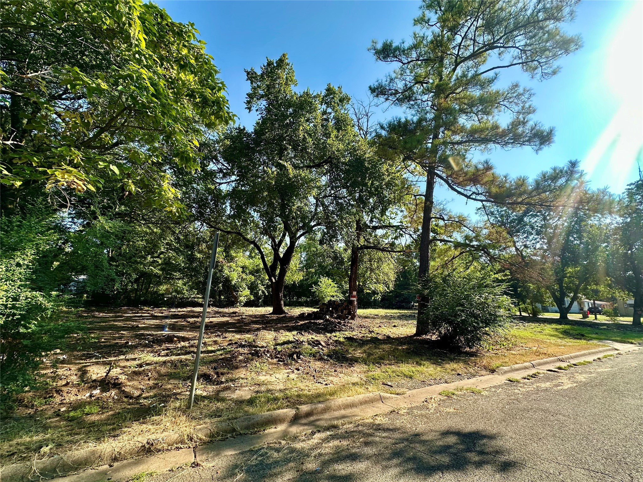 358 13th Street SW Paris TX 75460