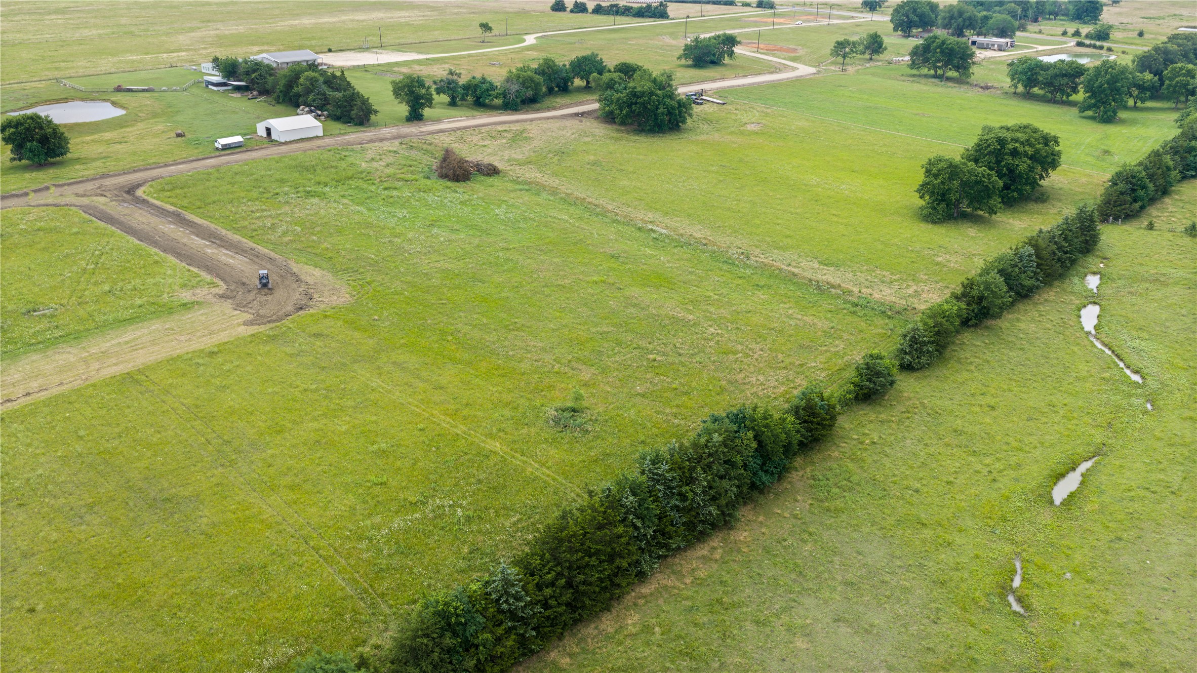163 Pr 33267 Sumner TX 75486