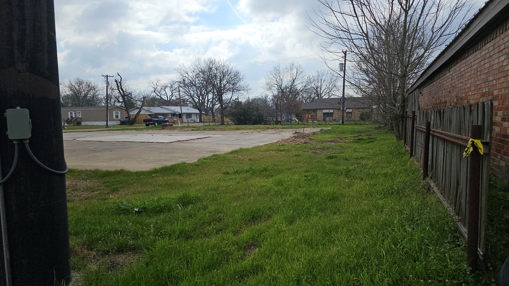 210 NE 2nd Street Kerens TX 75144