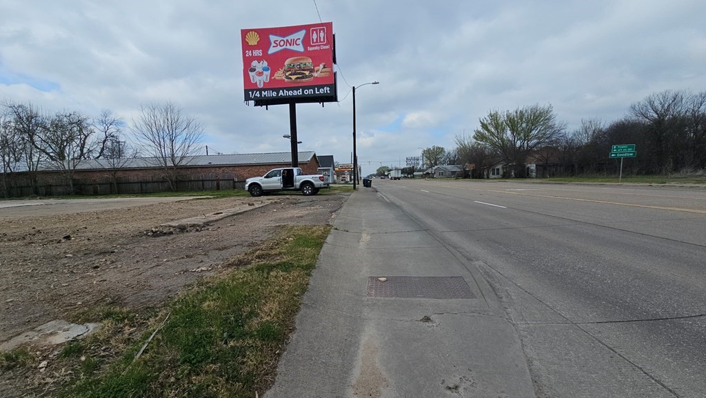 210 NE 2nd Street Kerens TX 75144