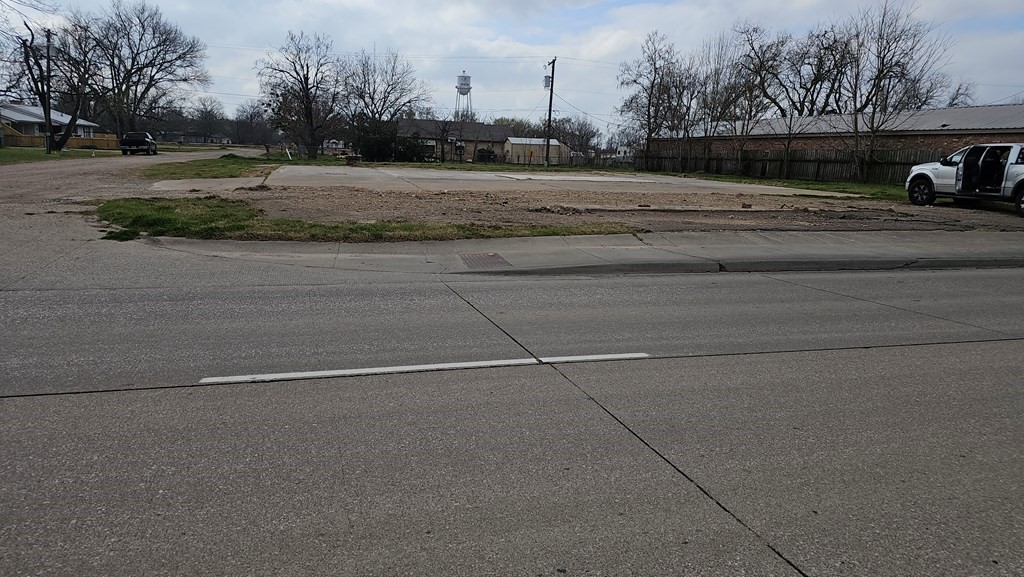 210 NE 2nd Street Kerens TX 75144
